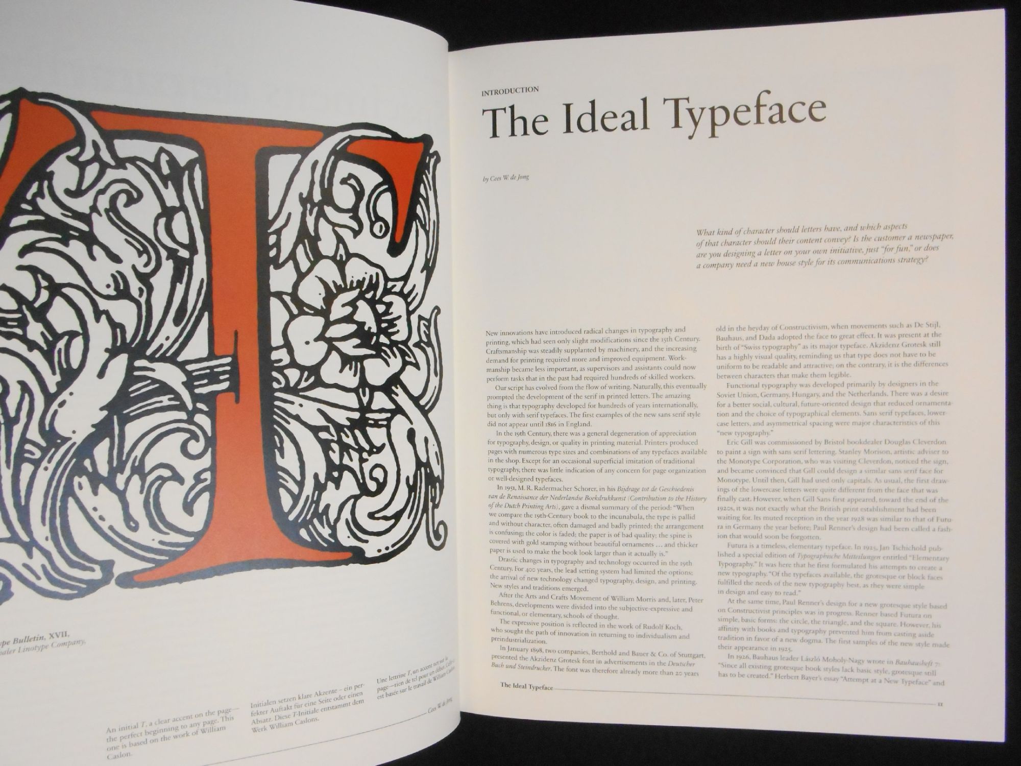 Type: A Visual History of Typefaces and Graphic Styles; Volume I, 1628-1900  by Cees W. de Jong, Jan Tholenaar Alston W. on Swan's Fine Books